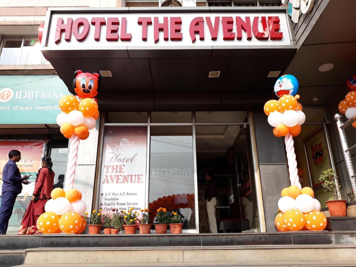 Hotel The Avenue Gamharia Exteriör bild